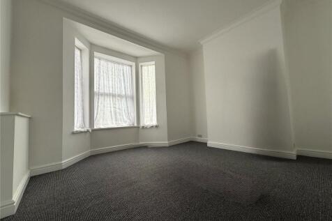 Bedroom Flat 1