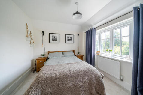 1336024-4-6893599...