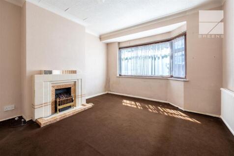 9 Brookhouse Gardens_0003.jpg