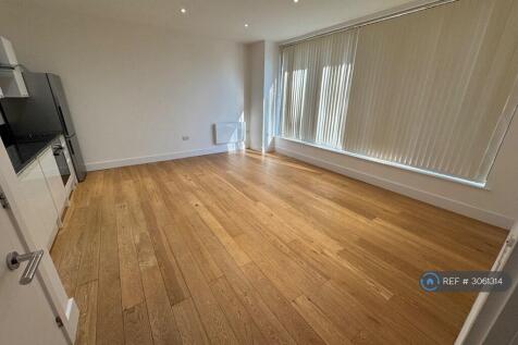 Cornwall House, Slough, SL1 photo 3