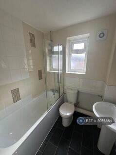 Lamorna Close, Salford, M7 photo 3