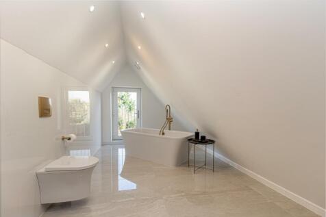 Bathroom-3.jpg