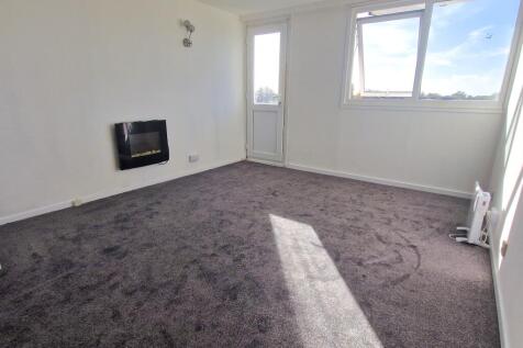 Cornwell Close, Gosport, Hampshire photo 3