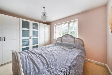 1345367-11-68af3d...