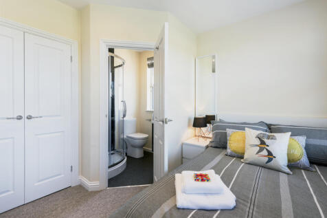 Gloucester Road, Cheltenham, Gloucestershire, GL51 photo 4
