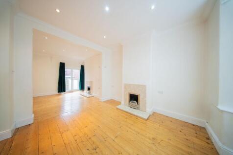 Living/Dining Space