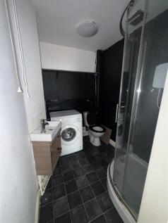 Bathroom 1.0.jpg