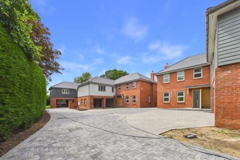 The Property - "Hedgerows" (Plot 3)