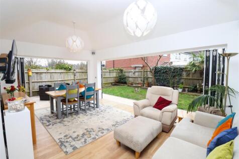Family/Dining Room