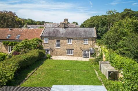 1 Rear and Garden.jpg