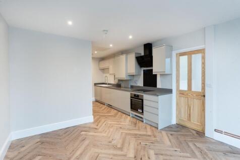 Kitchen living area 