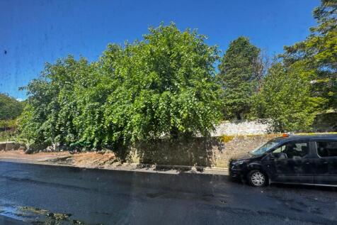 Gardens/Outbuildings