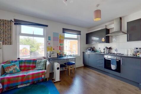 Haydons-Road-Wimbledon-SW19-06022021_221011.jpg