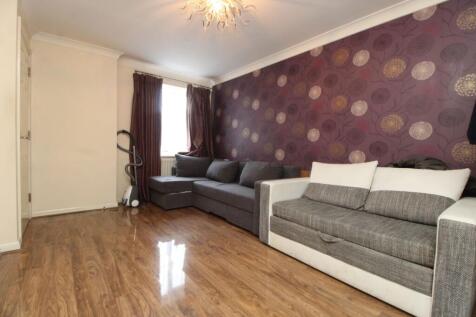 Mendip Way, Stevenage, SG1 photo 3