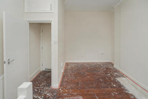 36d Eardley Crescent, London SW5 9JZ