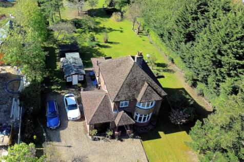 MAIN HOUSE PLOT WIDTH.JPG