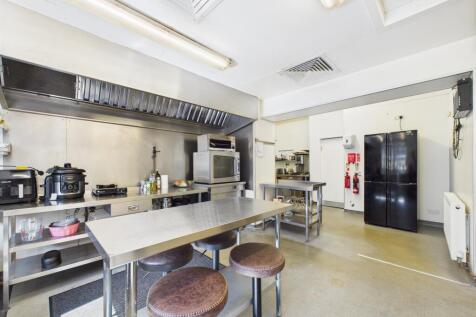 CAM03185G0-PR0115-STILL008