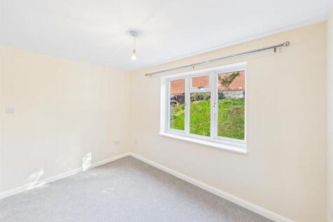 St. Philips Drive, Evesham photo 4