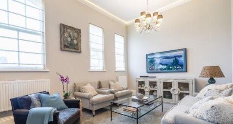 Living Room.JPG