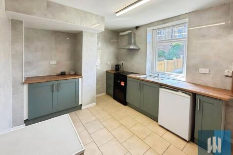 Moss Street, Newsome, Huddersfield, HD4 photo 3