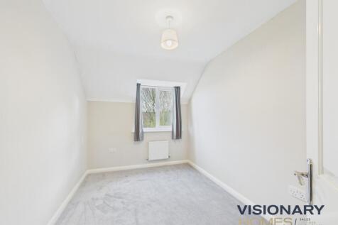 CAM03522G0-PR0235-STILL014