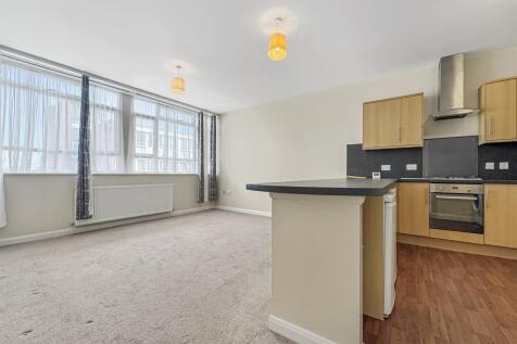 Open Plan Living/Kit