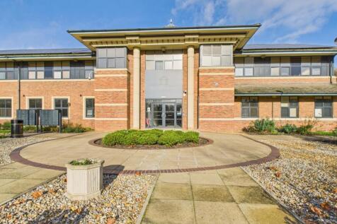 CAM01909G0-PR0420-STILL002