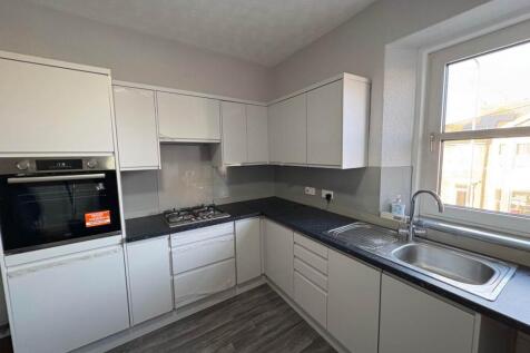 clevedon rd 52a kitc