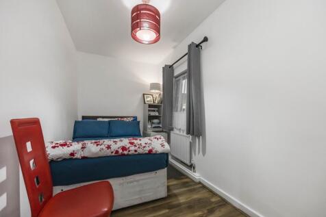 18  Kinglet Close  -001