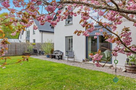 3 Lodge Park
