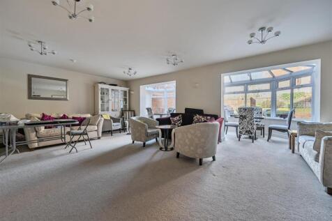 Owners lounge new.jpg
