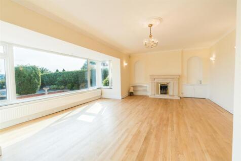 Pavings, Roundham Gardens, Paignton - Photograph 3