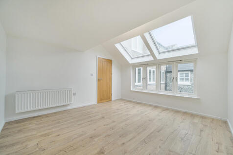 1372829-5-68ff8cc...