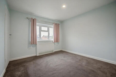 31 Nevill Road, Snodland, Kent, ME6 5HX