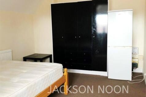Pound Lane, Epsom, KT19 photo 3