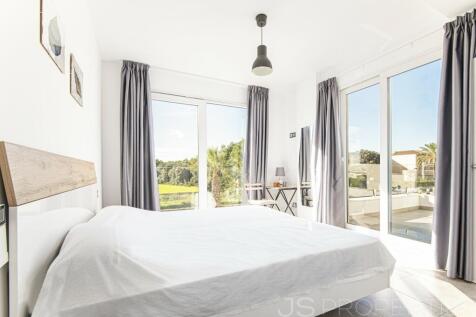 FANTASTIC HOUSE IN A QUIET LOCATION IN CAN PICAFORT