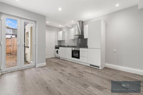 Brighton Road 305-309 2 MV-1.jpg
