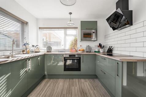 The Paddocks, Bugbrooke