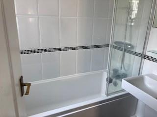 bathroom1.jpg
