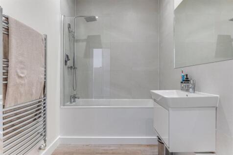 Railway Street-7.jpg