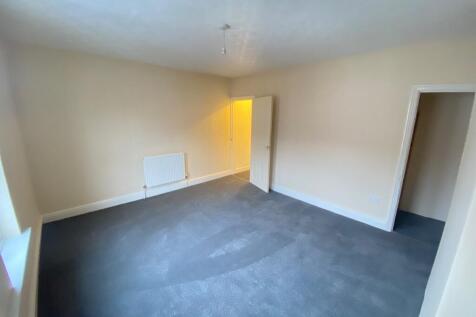 Bedroom 3 (2)