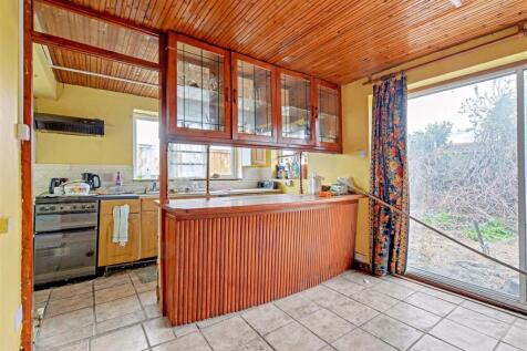 Kitchen_1.jpeg