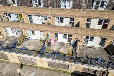 48 Lampards Building, Morford Street Bath, BA1 2RW