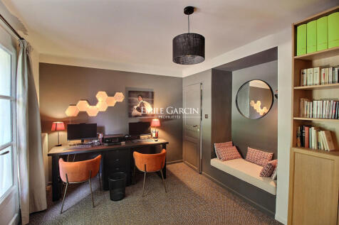 Property Image 12