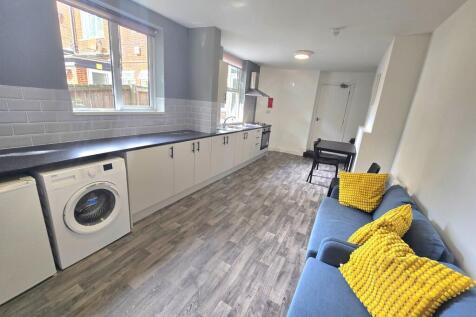 Belle Vue Grove, Middlesbrough, TS4 2PZ photo 3