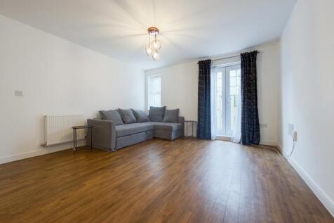 Edgeware House, 22 Renwick Drive, Bromley, BR2 photo 3