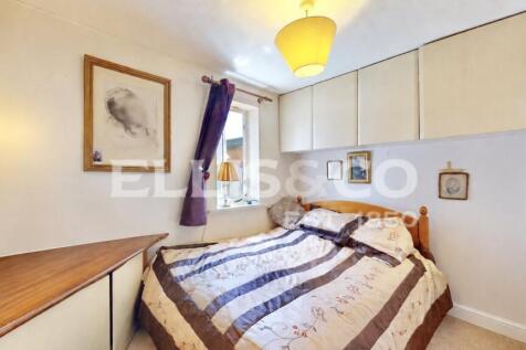 Chartwell Close, Greenford, UB6 photo 4