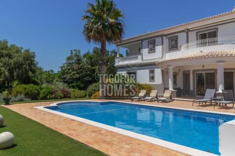 Villa &amp; Pool