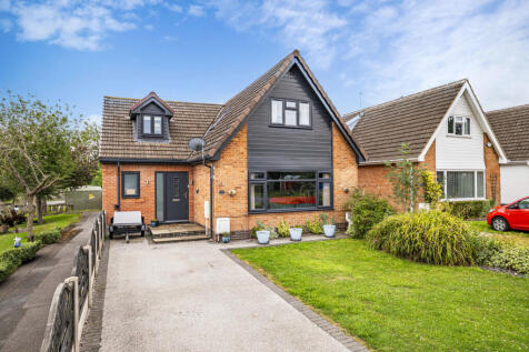 Click to visit Rightmove listing