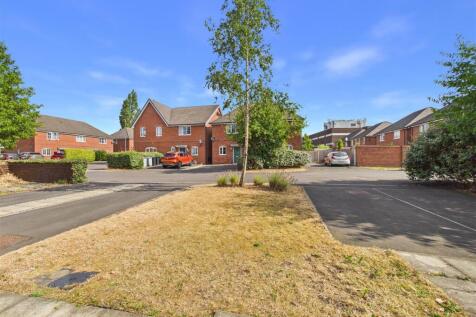 Front Garden &amp; Driveway